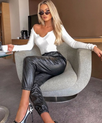 Анастасия, 24 года